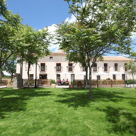 Hotel La Fonda De La Estacion La Puebla De Valverde Eksteriør bilde