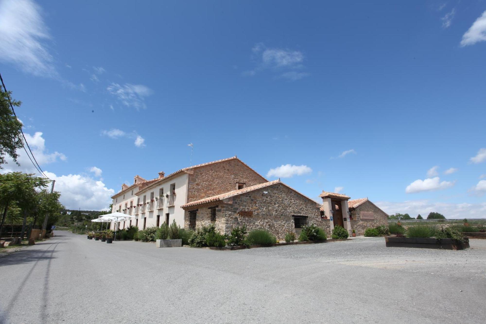 Hotel La Fonda De La Estacion La Puebla De Valverde Eksteriør bilde